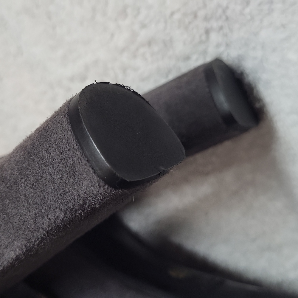 EUC Prada Authentic grey suede Buckle high heeled pumps round toe 9 w/ dust bag - Picture 13 of 15